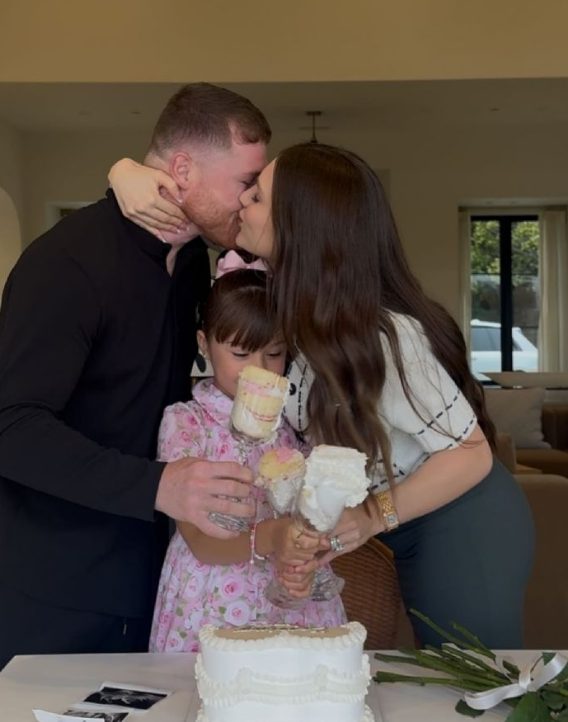 Canelo y Fernanda muestran su embarazo en una sesión de fotos especial.