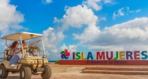 La CNDH impugna la reforma de alumbrado en Isla Mujeres, argumentando que genera desigualdad en el cobro del servicio.