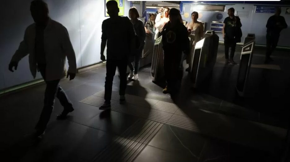 Los hospitales manejan situaciones complicadas por el apagón.