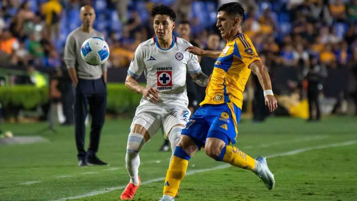 La insistencia de Tigres dio frutos cuando Juan Sánchez Purata, al minuto 83, logró igualar el marcador con un cabezazo