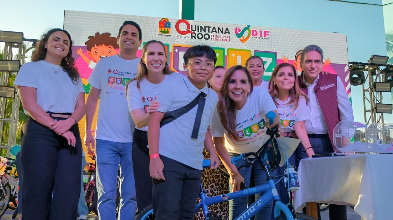 Niños disfrutando de actividades en el festival.