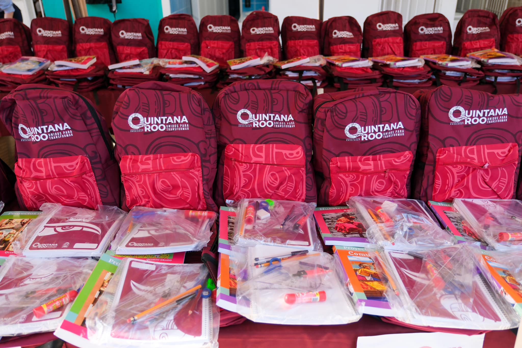 La inversión en educación busca reducir la deserción escolar.