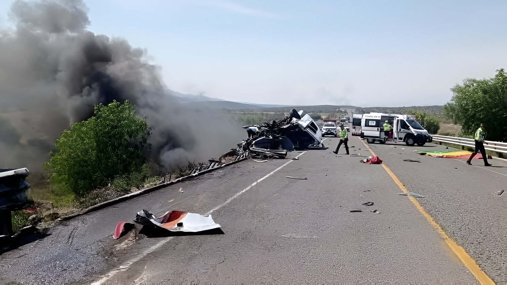 La comunidad educativa rinde homenaje a los fallecidos.