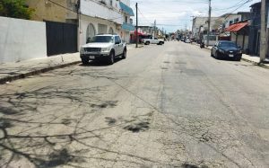 a falta de drenaje en Cancún contamina ríos y cenotes.