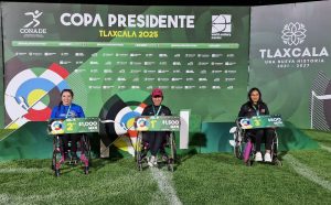 Arqueros playenses celebran su éxito en la Copa Presidente.