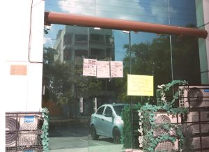 Manifestación en las oficinas de "Vas por Más".