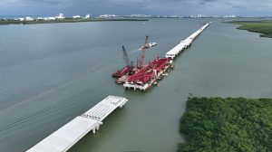 La construcción del puente enfrenta retrasos hasta diciembre.
