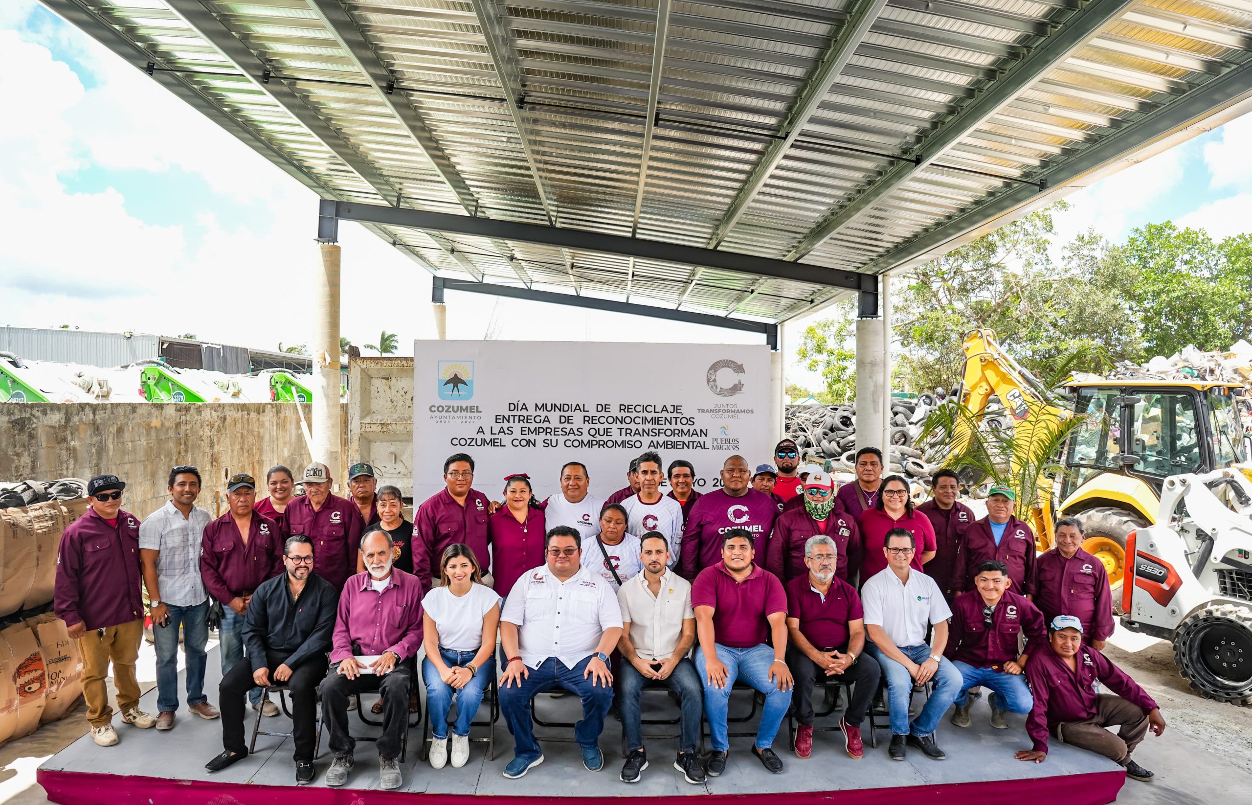 Reconocimiento a empresas comprometidas con el reciclaje.