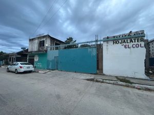 Taller de hojalatería atacado en Playa del Carmen.