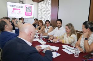 Estefanía Mercado refuerza lazos con España para un turismo sostenible.