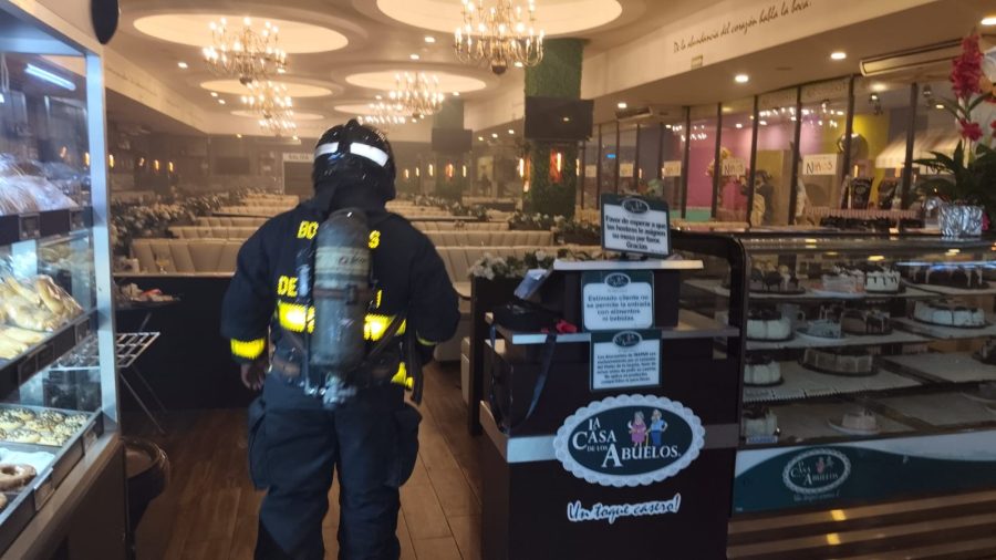 Evacuación exitosa en Plaza Las Américas.