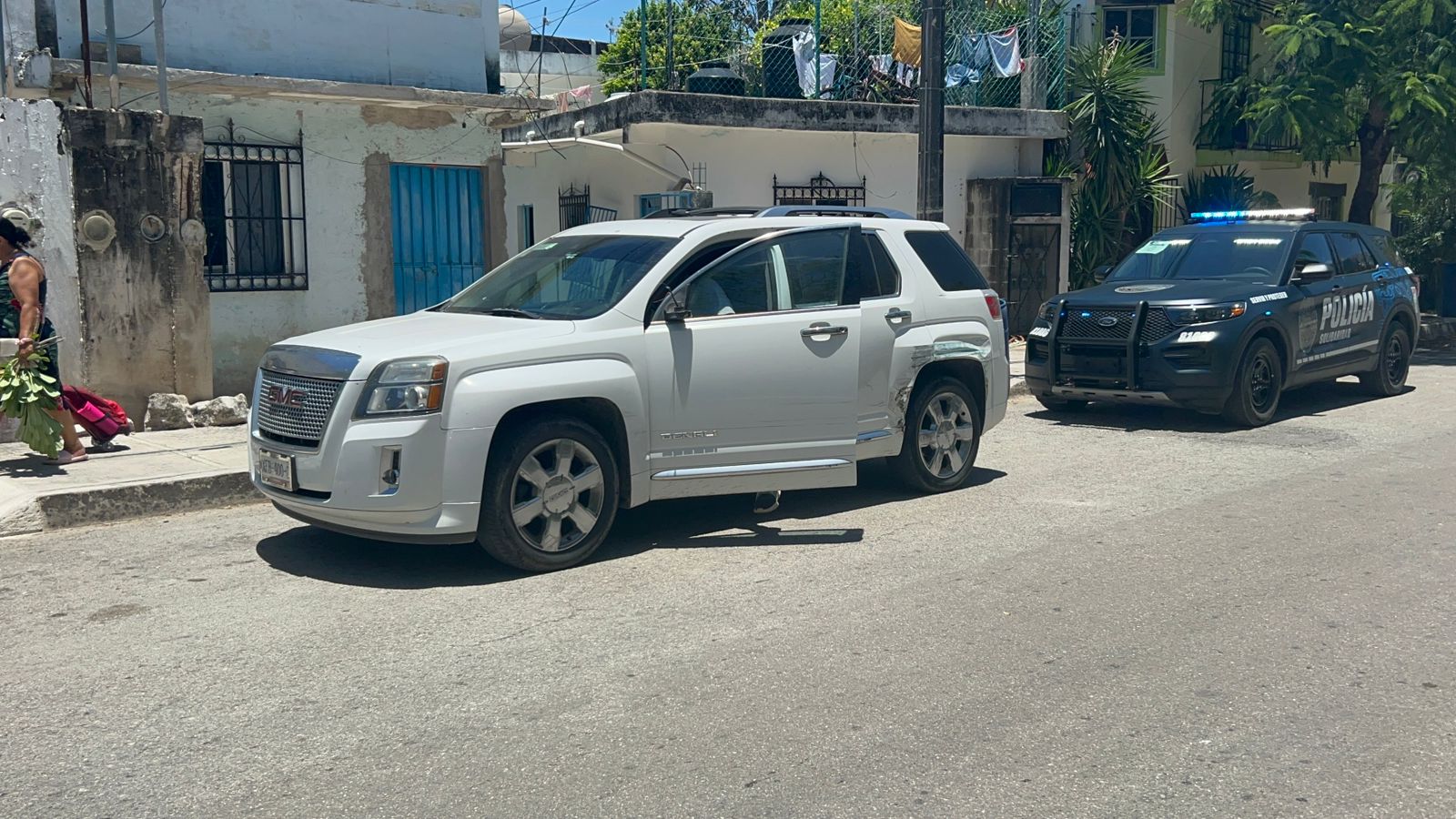 Patrulla involucrada en el choque en Playa del Carmen.