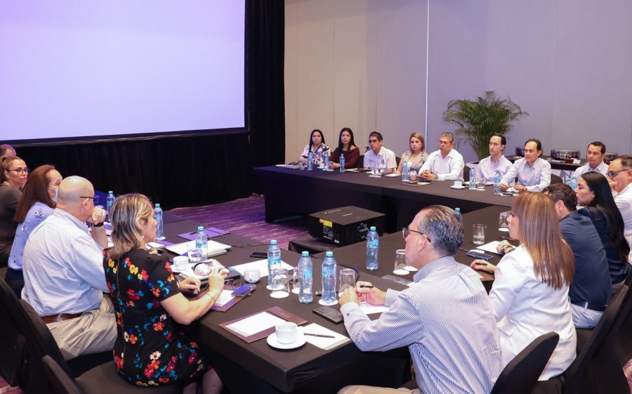 "Colaboración entre hoteleros y Ayuntamiento para un mejor Puerto Morelos."