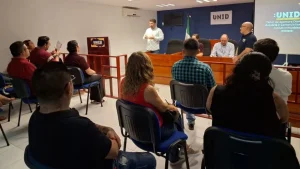 Gabriela Peña destaca la importancia de la regulación.