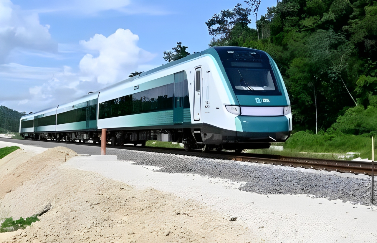 El Tren Maya busca diversificar su operación con la carga.