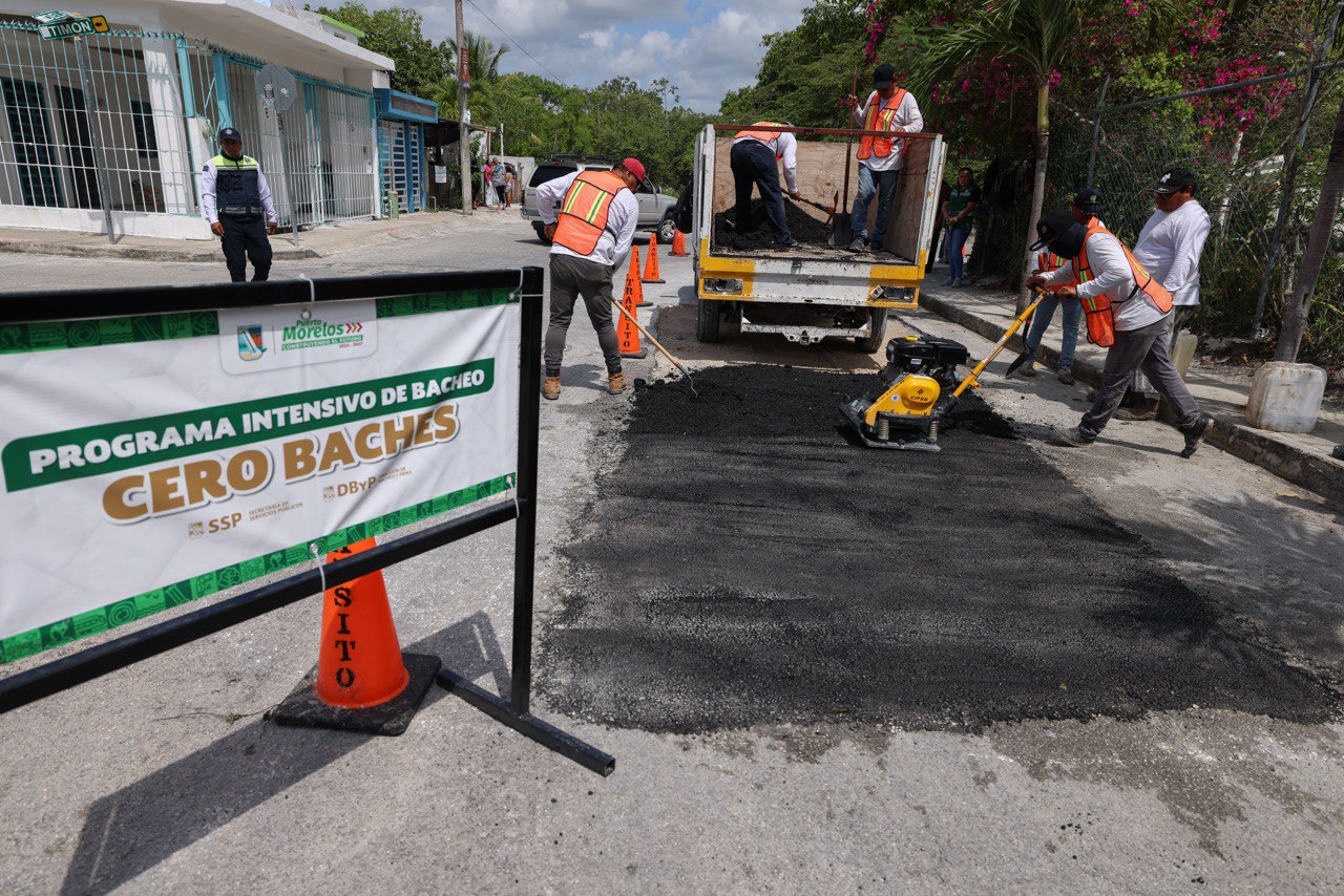 La presidenta municipal lanza el programa “Cero Baches” para mejorar las calles de Puerto Morelos.
