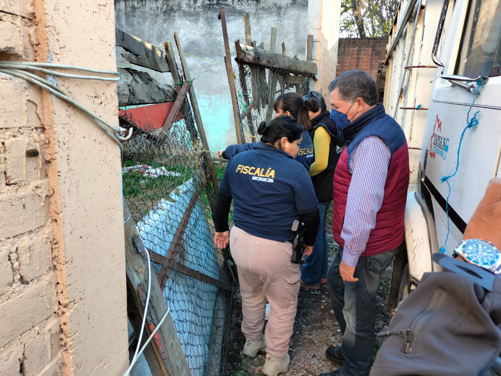 Enfrentamientos en Zitácuaro: Cateo de inmuebles desata violencia en la comunidad, dejando un niño muerto.