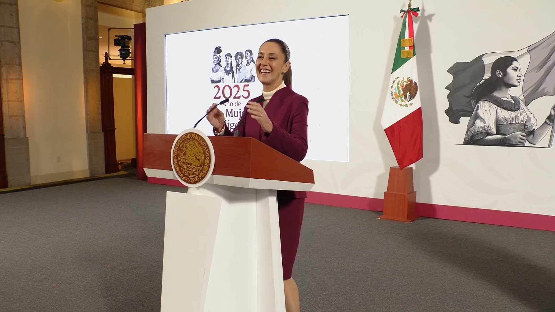 Claudia Sheinbaum defiende la reforma de la Guardia Nacional en conferencia.