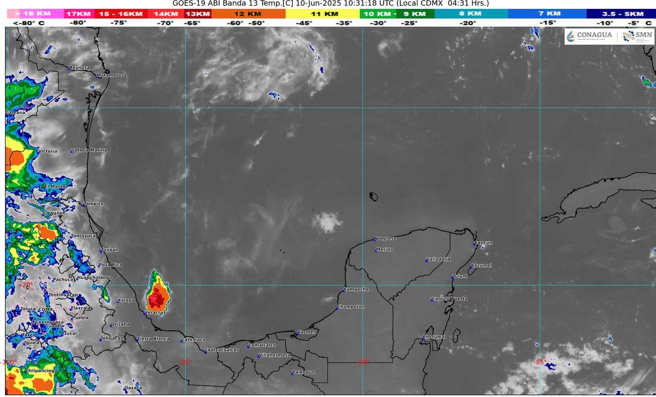Clima caluroso en Quintana Roo con lluvias.
