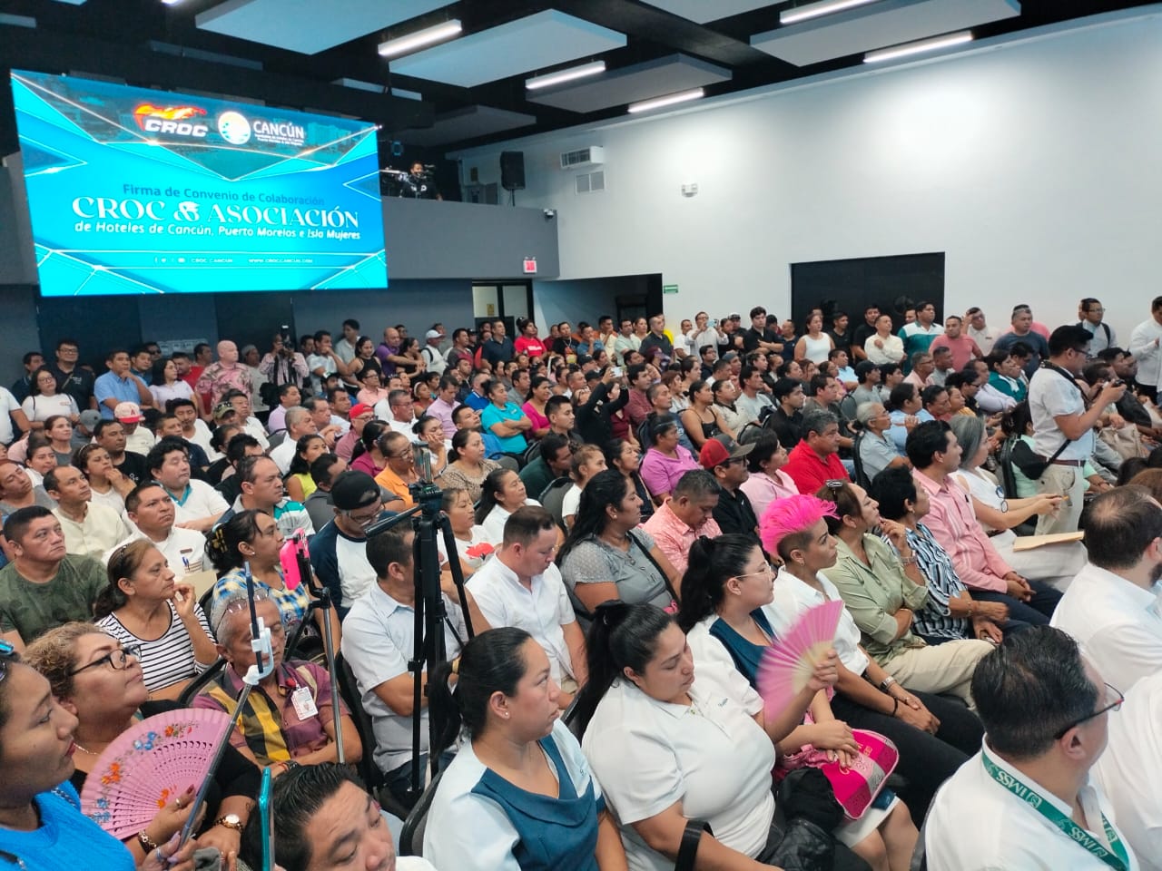 CROC solicita 40 horas laborales desde 2027.