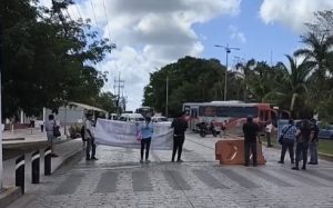 La RCPN protesta en Cancún exigiendo transparencia electoral.