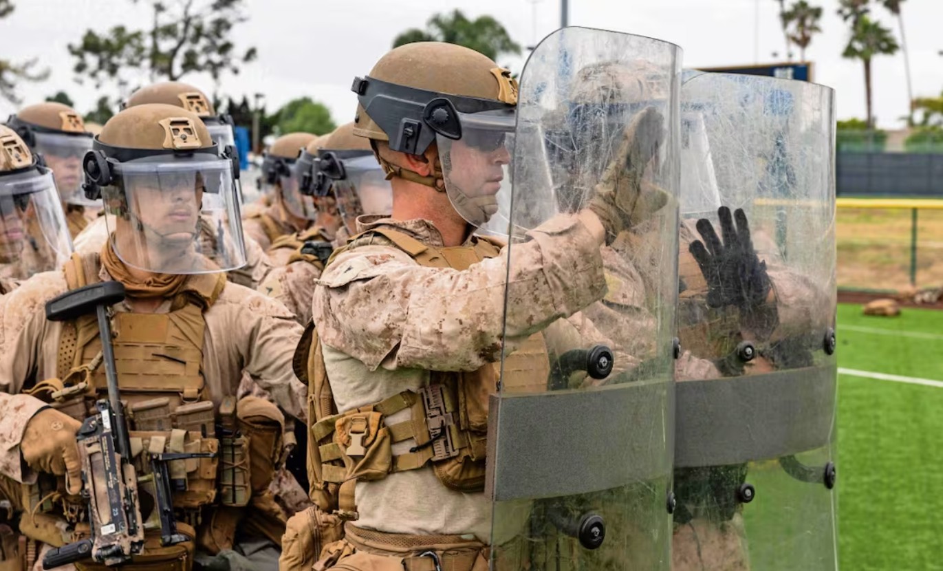 El juez Breyer dictamina sobre las acciones ilegales de Trump con la Guardia Nacional.