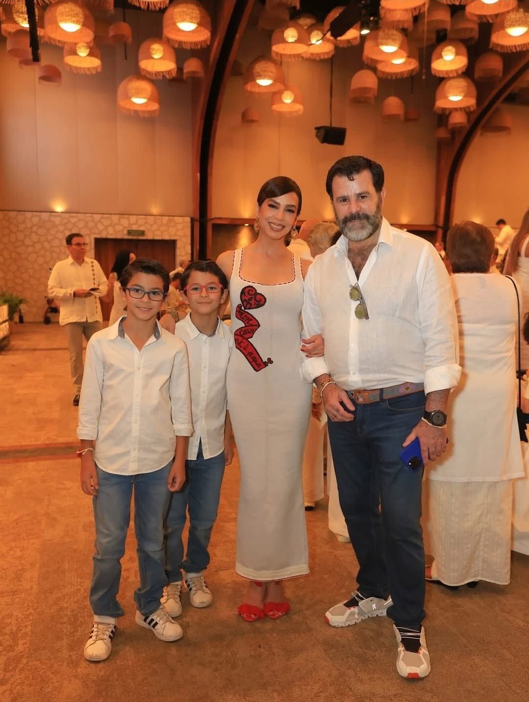 Familia Capetillo Gaytán unida en Quintana Roo.