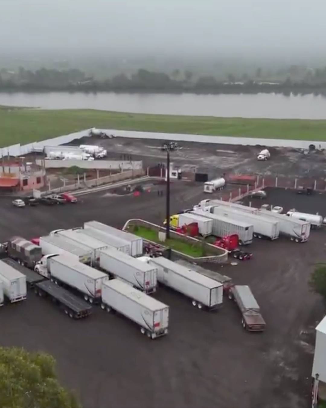 Claudia Sheinbaum durante la conferencia sobre la lucha contra el huachicol y los operativos recientes.