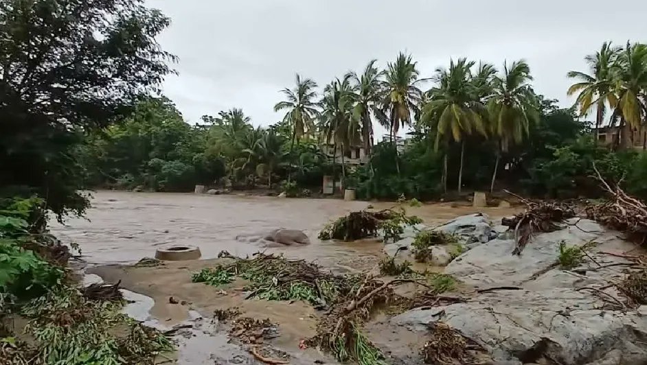 Niño ahogado por corriente en Guerrero.