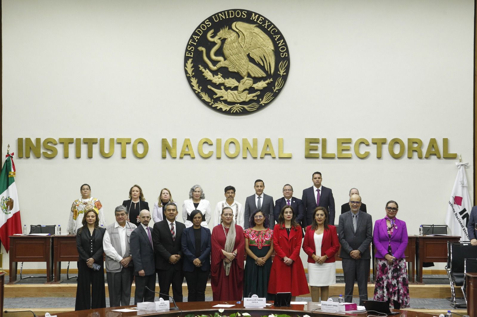 Entrega de constancias a nuevos ministros de la SCJN.