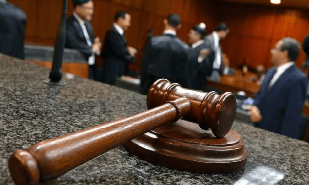 Nuevos ministros asumen en la Suprema Corte.