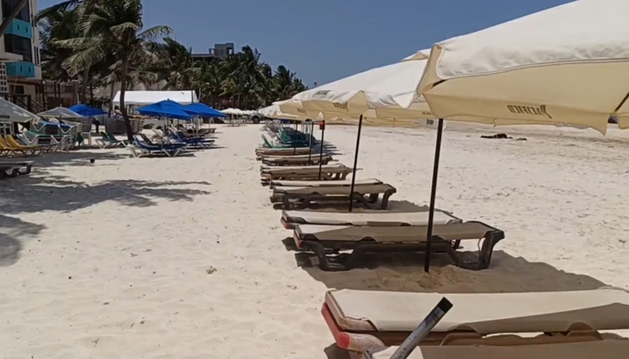 Un club de playa en Playa del Carmen ha implementado "vacaciones solidarias" sin paga para su personal durante un mes.