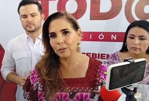 Aunque los permisos son federales, existe comunicación con Semarnat para asegurar que las decisiones se basen en evidencia y legalidad, priorizando el medio ambiente primero.