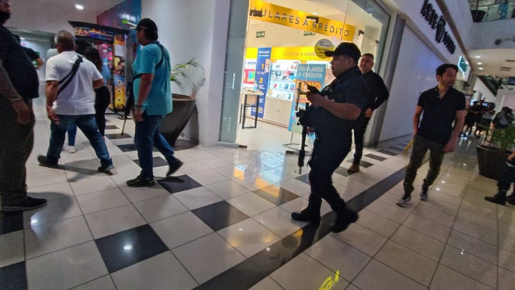 Código rojo por asalto en Cancún
