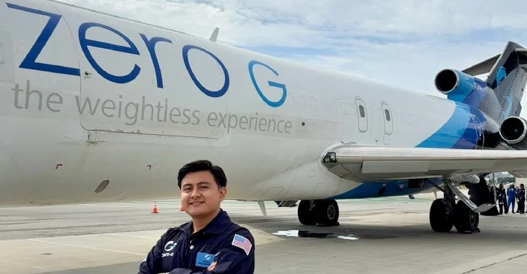 Dos jóvenes de Quintana Roo, Dulce Naomi Pool Yah y Grecia Alexandra Pacheco May, participaron en el programa "Ella es el Espacio", experimentando la microgravedad en un vuelo parabólico en Houston, Texas, como Embajadoras Especiales. Esta iniciativa busca inspirar a más mujeres en la ciencia y es un orgullo para el estado, refrendando el compromiso con el desarrollo educativo.