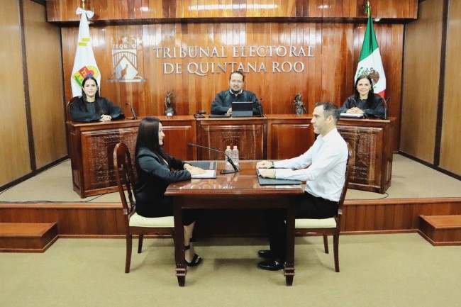 TEQROO desestima denuncia por violencia política de género en notas, priorizando la libertad de expresión.