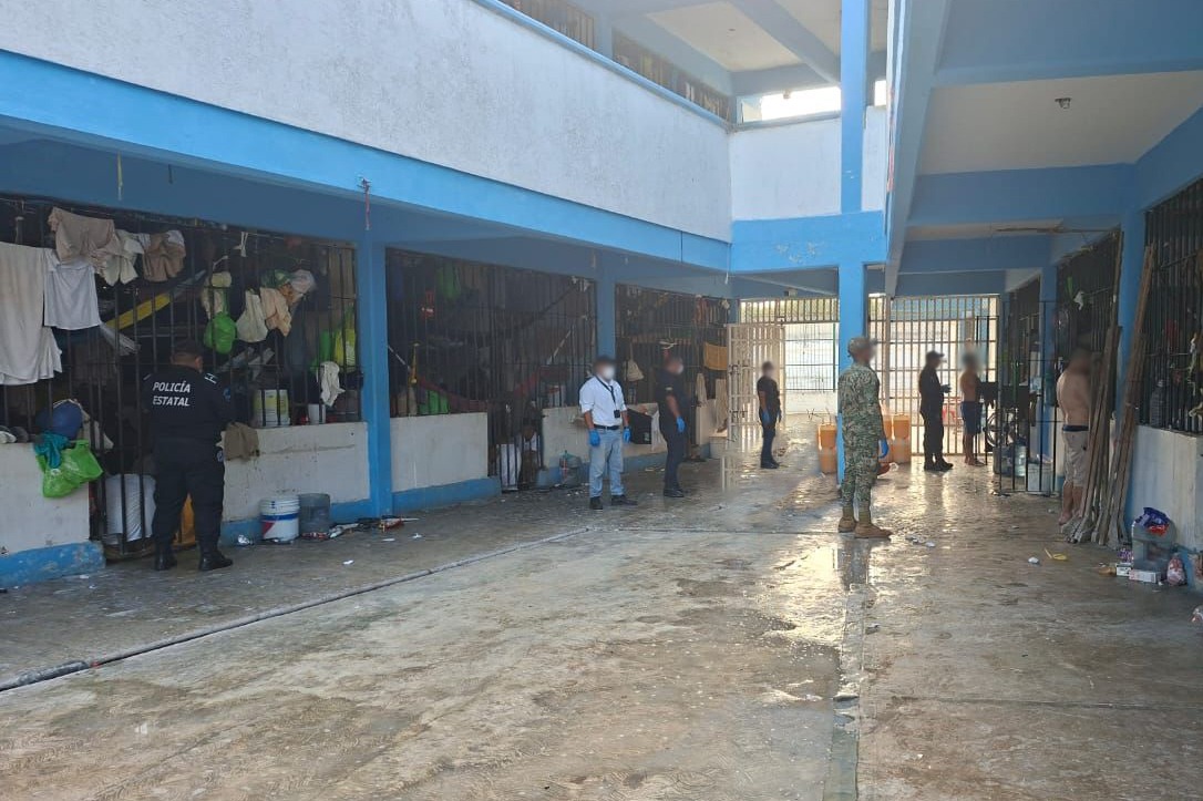 Elementos de la Secretaría de Seguridad Ciudadana coordinaron el operativo en el penal de Cancún.
