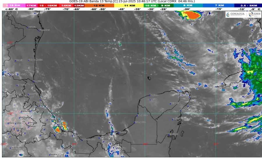 Cielo nublado sobre la costa de Quintana Roo.