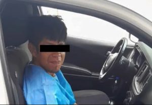 La casa de El Bronco tras el incidente, mostrando daños en la habitación afectada.