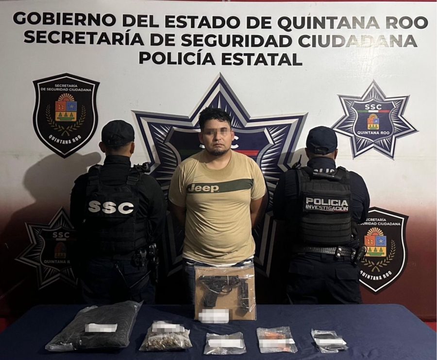 Elementos de seguridad durante la detención de Benito "N".