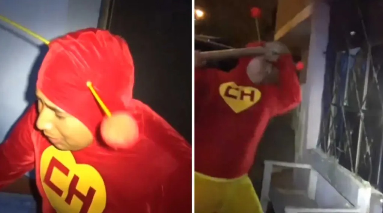 El policía disfrazado de El Chapulín Colorado durante el operativo antidroga.