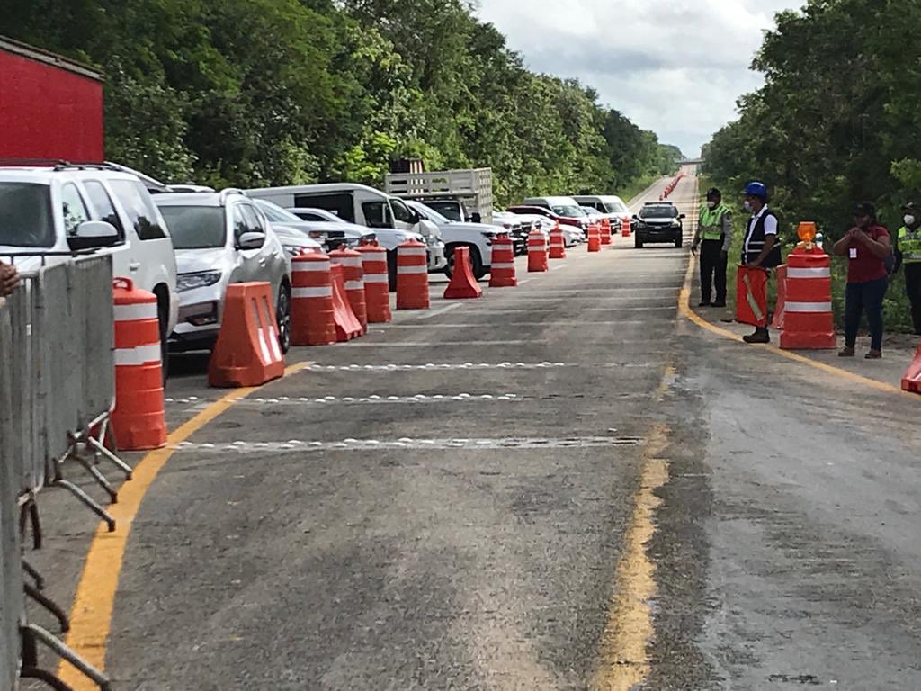 Vista de las obras en el Boulevard Colosio, donde se trabaja en el Puente Nichupté.
