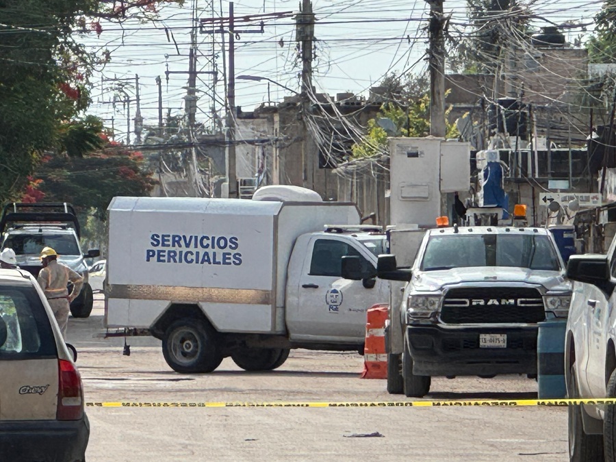 Una explosión en un transformador de CFE causó la muerte por electrocución de un hombre en Alfredo V. Bonfil, al pisar cables en Alfredo V. Bonfil que le segaron la vida.