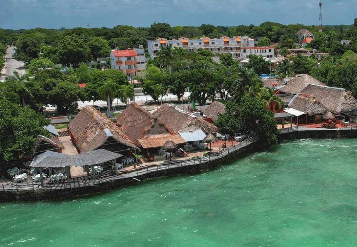 Incertidumbre en Chetumal: empresarios denuncian operativos en bares sin órdenes oficiales. Acusan daños y robo de dinero, lo que afecta a los negocios.