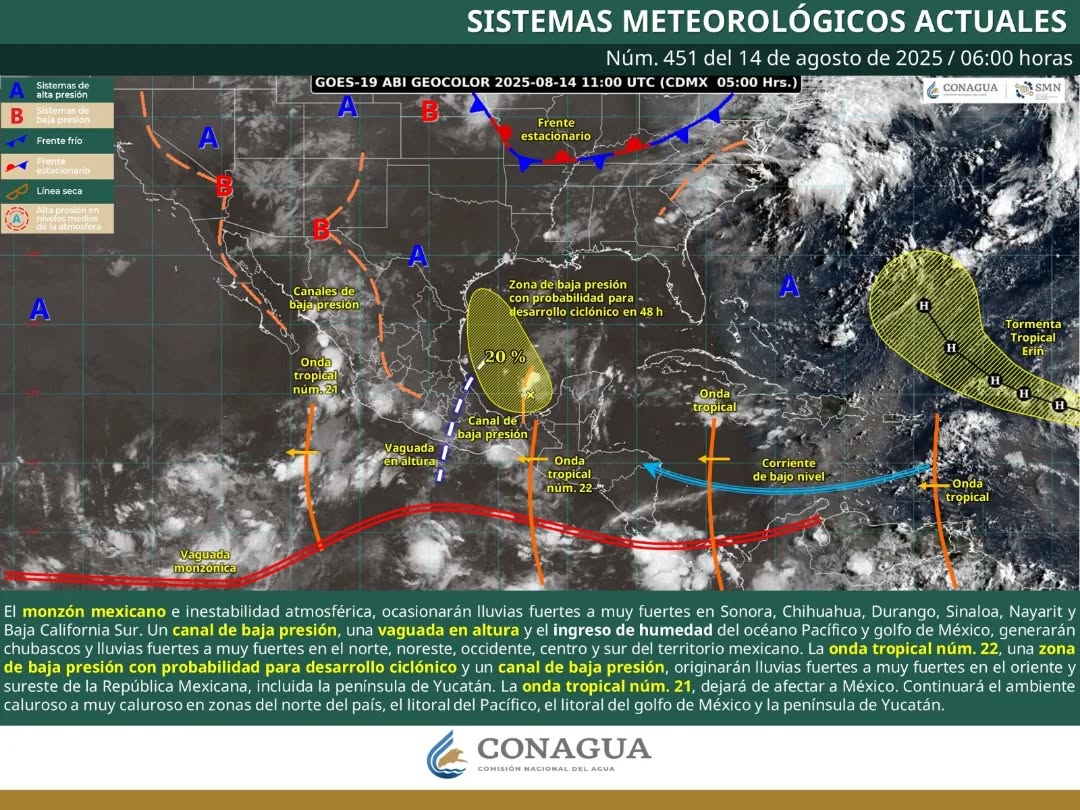 El cielo de Quintana Roo muestra un aumento de nubosidad, indicando la proximidad de lluvias y actividad eléctrica.