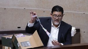 Los magistrados del TEPJF debaten la validez de los acordeones como prueba.