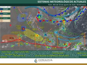 Las nubes se acumulan sobre Cancún, anunciando la llegada de lluvias fuertes.