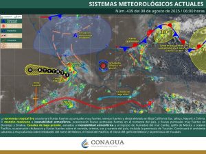 El cielo de Cancún se ve parcialmente nublado, a la espera de las fuertes lluvias.