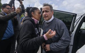 Israel Vallarta, protagonista de un montaje judicial, es liberado tras 20 años sin sentencia. Su caso expone las fallas de la justicia mexicana.