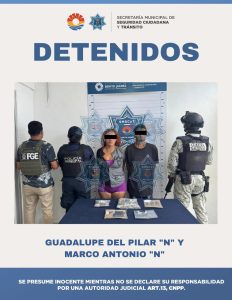 La evidencia asegurada durante el operativo: bolsitas con marihuana y cartuchos de arma de fuego.